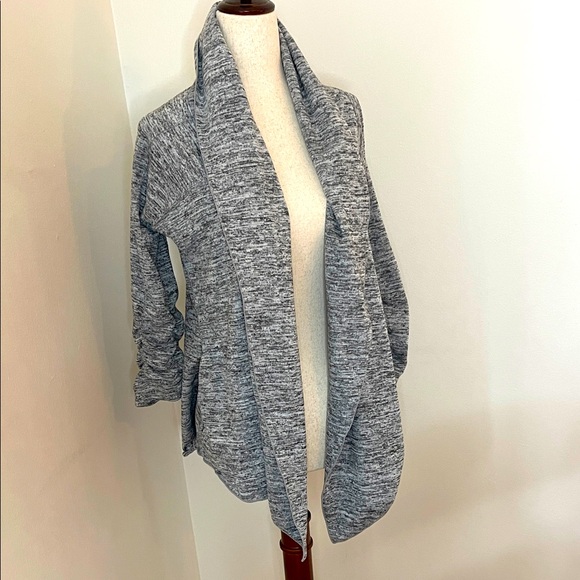 Athleta Sweaters - Athleta Women's Marled Gray Open Front Cardigan Ruched Sleeves Size XS